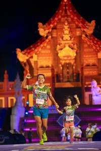 BIB: 103
                            <button type="button" onclick="openModal(22476737)" class="btn btn-primary btn-sm float-right btn-popup" data-toggle="modal" data-target=".modal-high-quality">
                        <i class="fas fa-shopping-cart"></i> Add to Cart
                    </button>
                                            <button type="button" onclick="isThisMe(22476737, true)" class="btn btn-success btn-sm float-right btn-popup btn-isme hidden" data-toggle="tooltip" data-placement="bottom" title="นี่คือรูปของคุณใช่ไหม คลิกที่นี่เพื่อเอาเข้าอัลบั้ม">
                        <i class="fas fa-plus"></i> Add to album
                    </button>
                    <button type="button" onclick="isThisMe(22476737, false)" class="btn btn-warning btn-sm float-right btn-popup btn-isnotme hidden">
                        <i class="fas fa-ban"></i> Remove from album
                    </button>